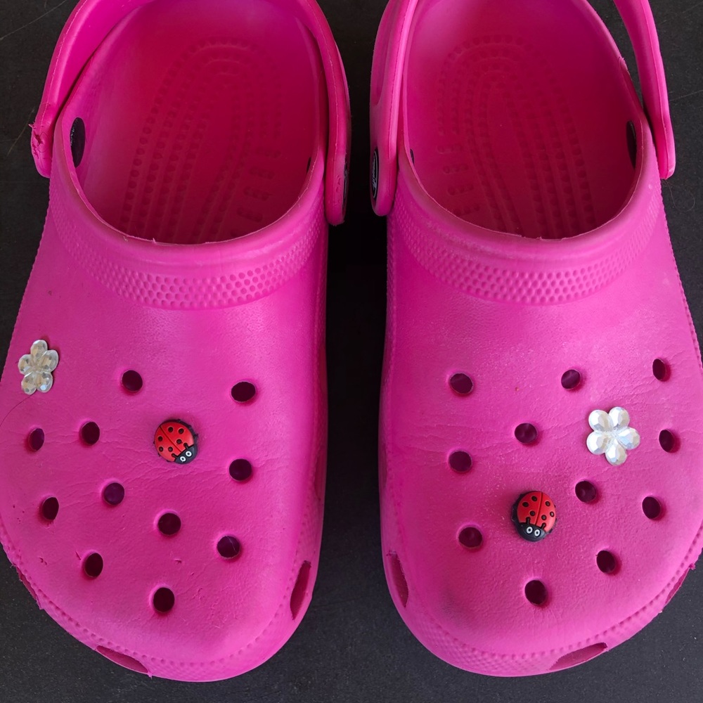 Crocs classic slip on YOUTH size 2 -4 Y